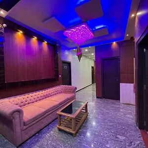 Hotel Siddhant Palace Varanasi